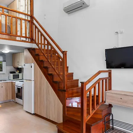 Hotel apartamentowy Haraki Sand Beach