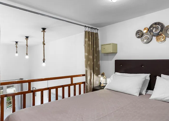 Hotel apartamentowy Haraki Sand Beach 4*