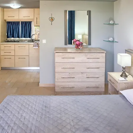 Haraki Sand Beach Aparthotel