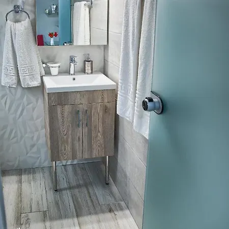 Haraki Sand Beach 4*