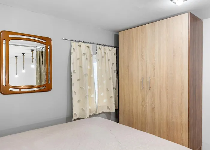 Haraki Sand Beach Apart-hotel 4*