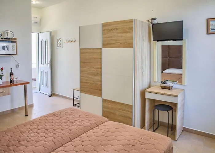 Haraki Sand Beach Apart-hotel